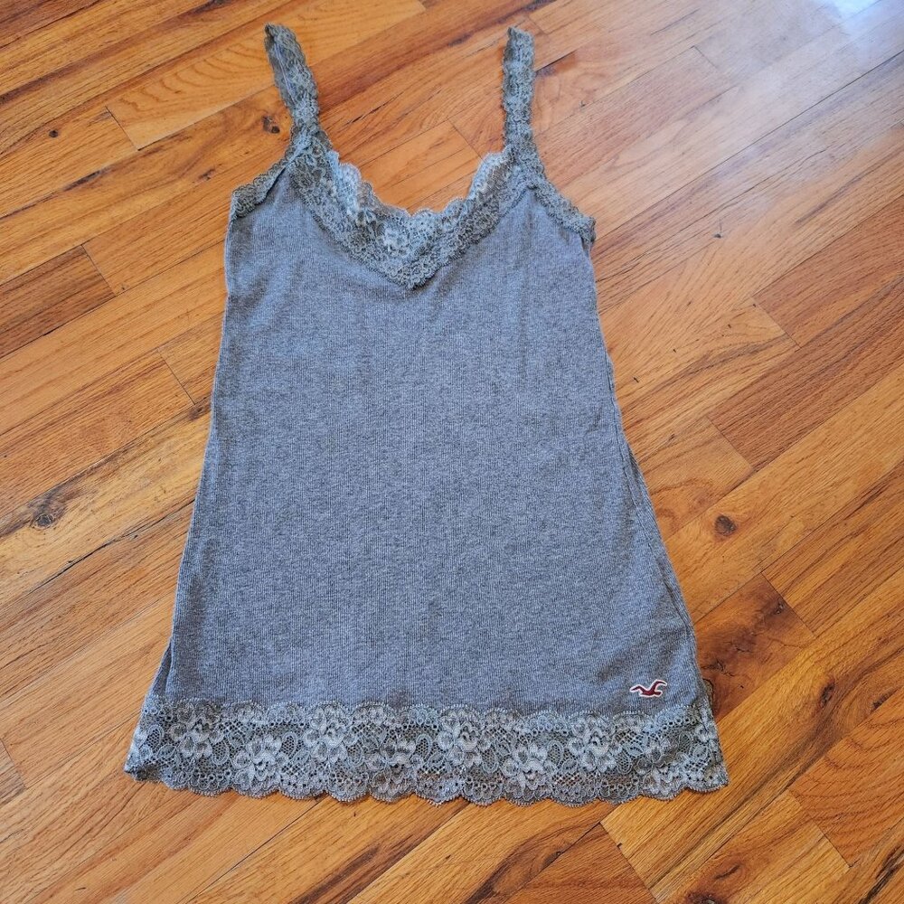 Hollister Gray Lace Trim Tank Top Babydoll Style Y2K Vintage Surfer Look Size M